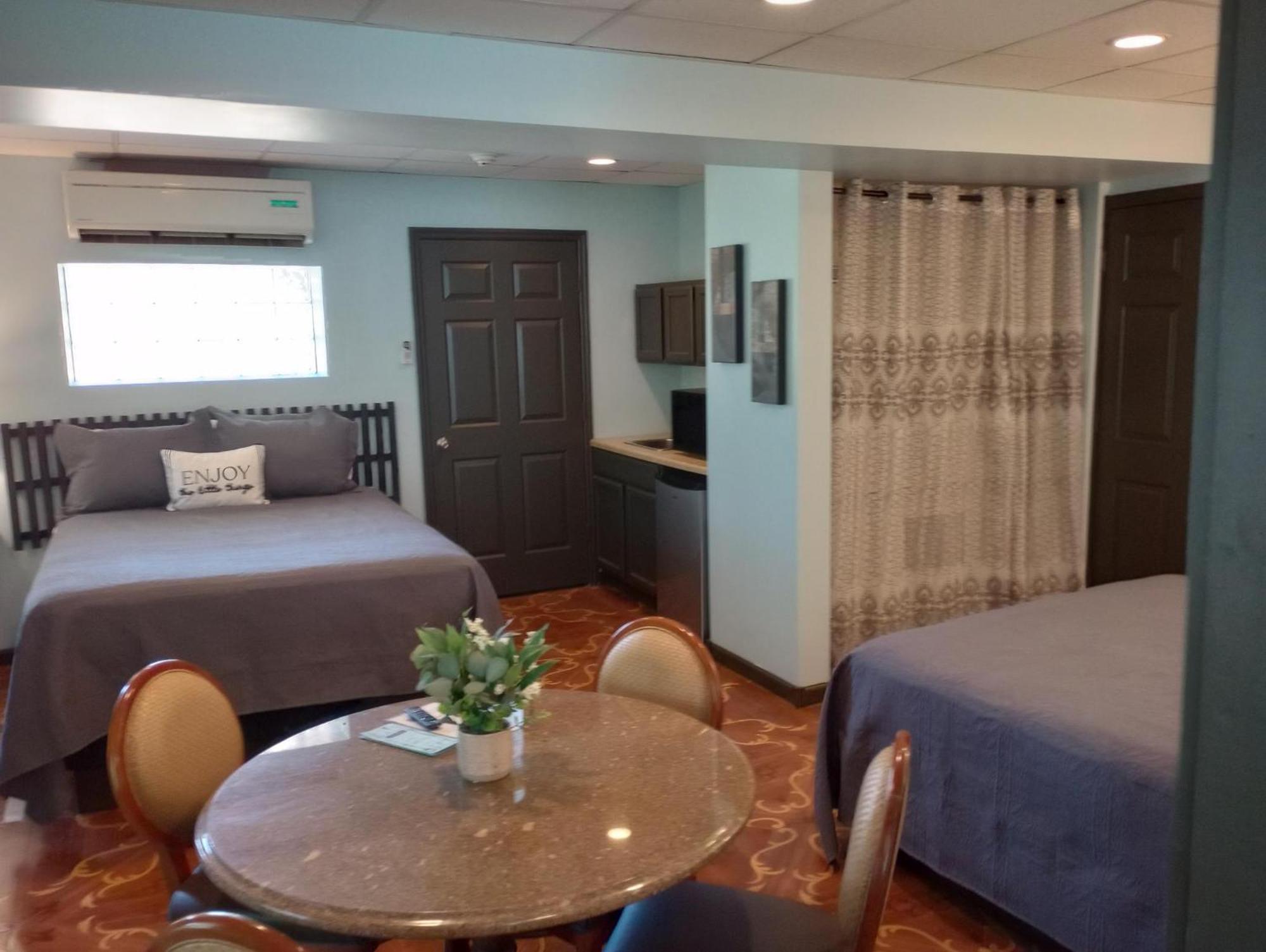 Elk River Hotel & Cafe Sutton Экстерьер фото